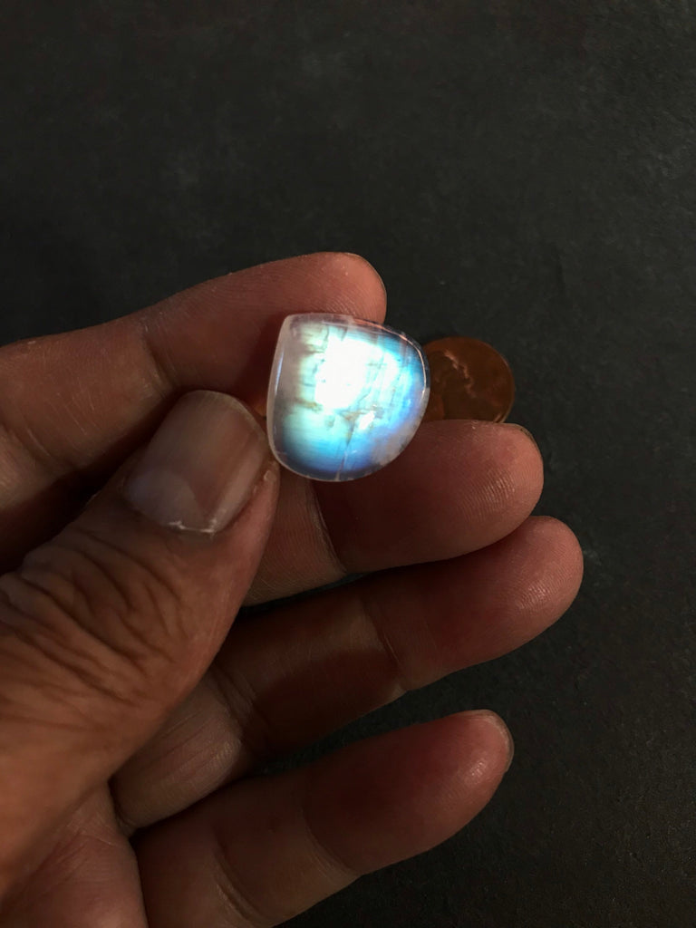 100% Natural Rainbowmoonstone Heart shape Cabochons 1 pcs, AAA Extra ordinary quality, best Sheen or Rainblw, 34.57x30.65 appx mm (# 233)