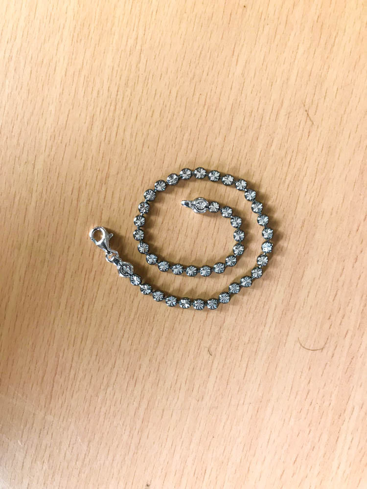 Beautifull Italian Sterling silver Bracelette-7.7 inch length.Stars Diamond cut Nontarnishing.