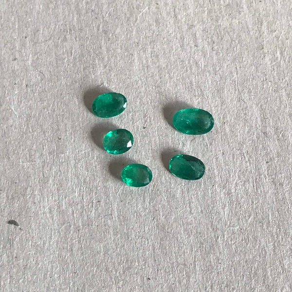 Emerald Faceted Oval 5x4to 4.5 x6.8  mm appx., Green color, Lively, 100% Natural, creative ( #-G-000G142 )