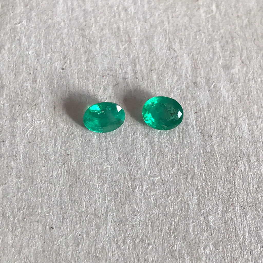 Emerald Faceted Oval 5x4.07  mm appx., Green color, Lively, 100% Natural, creative( #-G-000144)