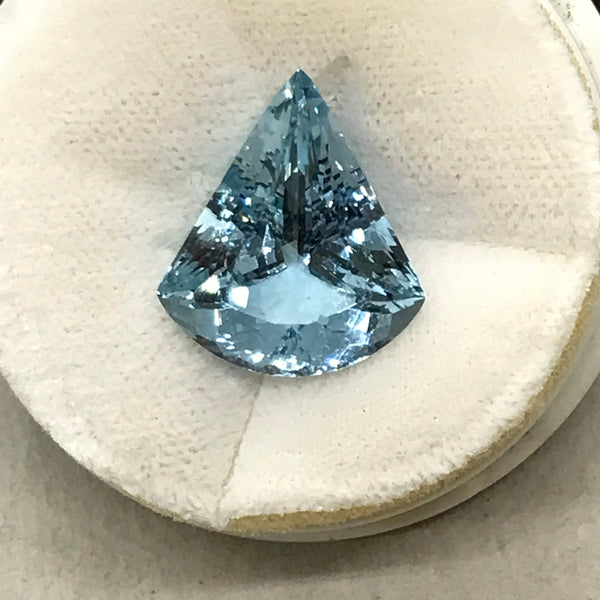 9.30 Carat Aquamarine,17x15mm AAA Natural Aquamarine Gemstone, Loup Clean Fancy Faceted Aquamarine For Pendant (Rare Piece in Aquamarine)