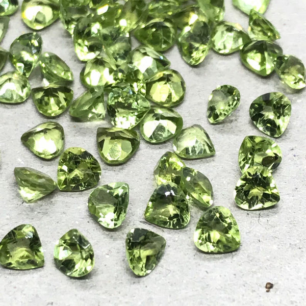 AAA Natural Peridot Gemstone, 4mm & 6mm Fatty Pear Peridot August Birthstone Pack of 5 Pieces, Heart cut Loose Stone For Ring (#G- 130 )