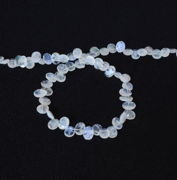 AAA Rainbow Moonstone Oval Facetted side drill, beautifull rainbow/ shine (# 133)