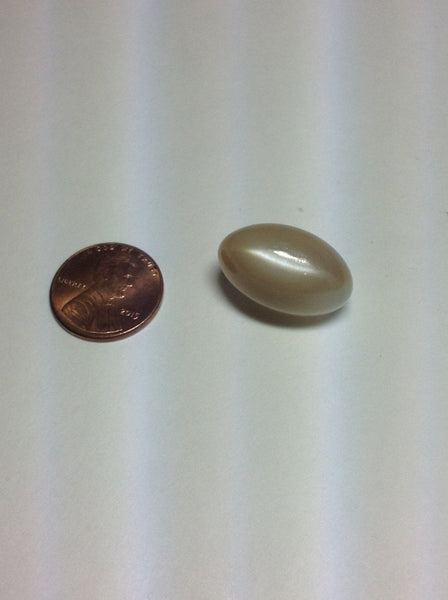 Moonston Oval Cabochon AAA quality 13.52x22.14xH10.55 Peach color  Natural 100% Gray color