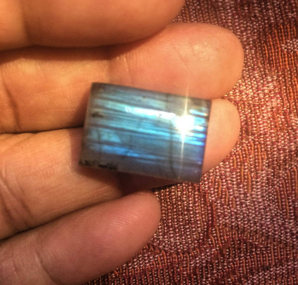 Labrodorite AAA Quality  Rectangular 15x21 mm  100% natural, creative, sharp Blue fire on it