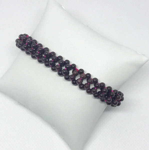 Red Garnet Beautiful Bracelet, Adjustable on  elastic thread, 2mm 100% natural ( AYS-JB-0060)