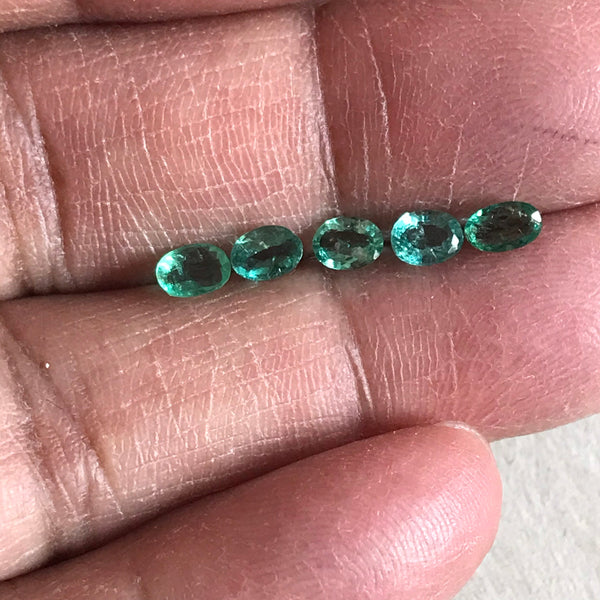 Emerald Faceted Oval 5x3  mm appx., some variation insize, Green color, Lively, 100% Natural, creative( #-G-00146)_